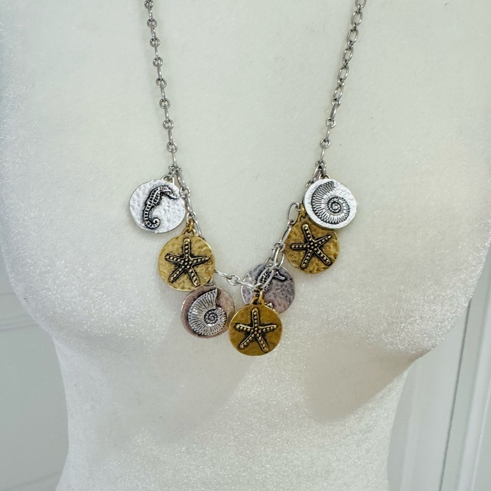 NWOT Beachy Necklace Starfish Conch Shell Medallion Charms Two Tone
